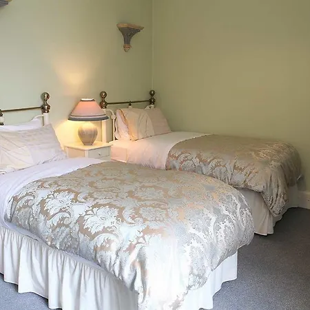 Oakhurst House 5* Ков
