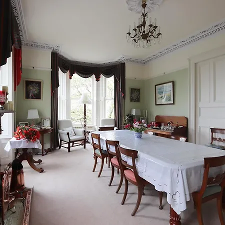 Oakhurst House 5* Ков
